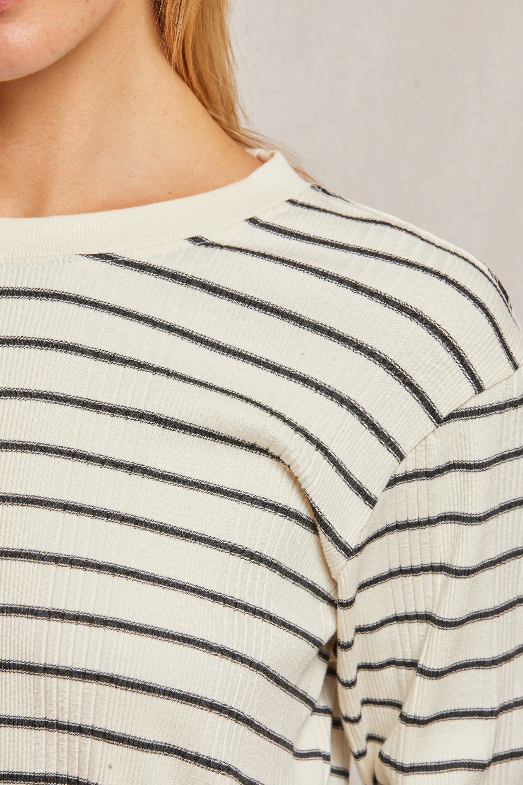 sugar_black_stripe