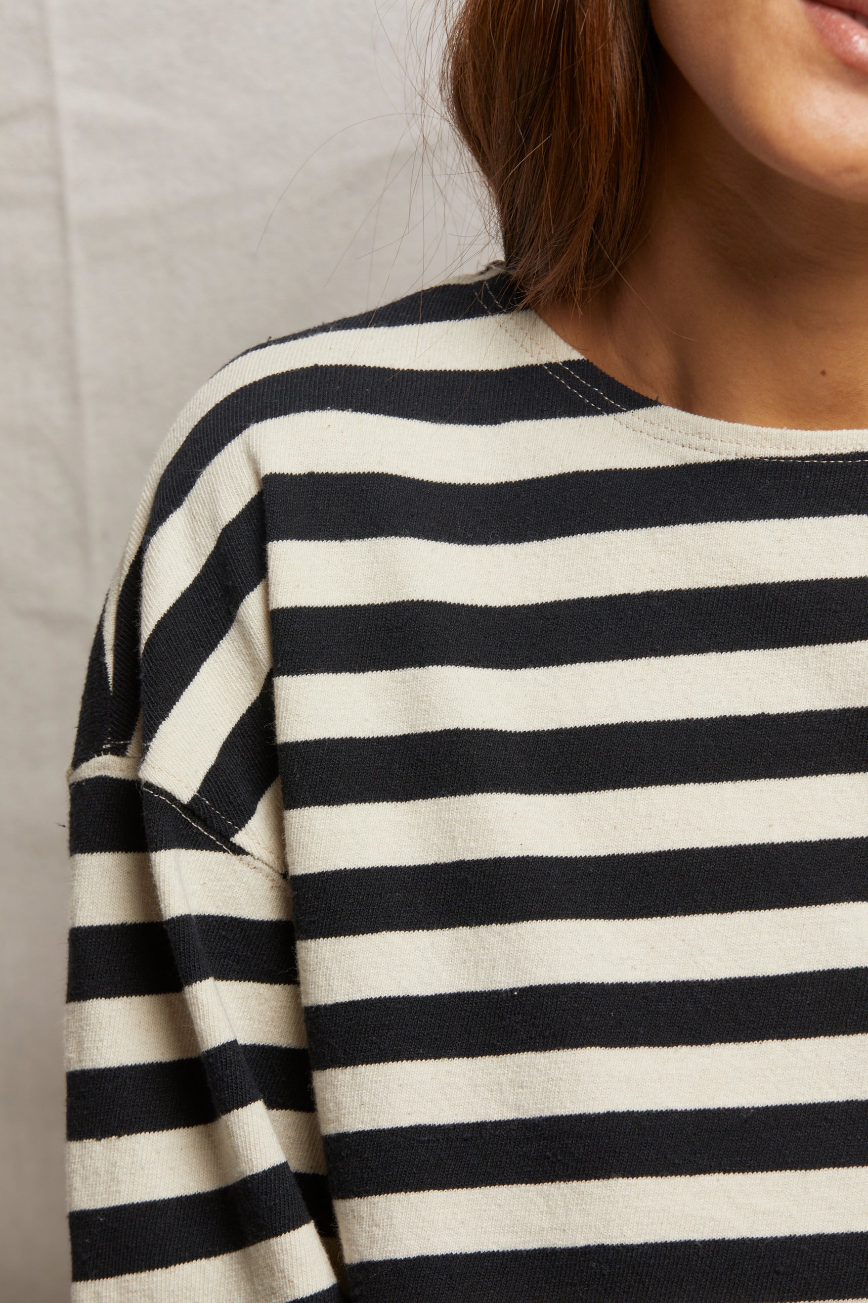 black_natural_stripe