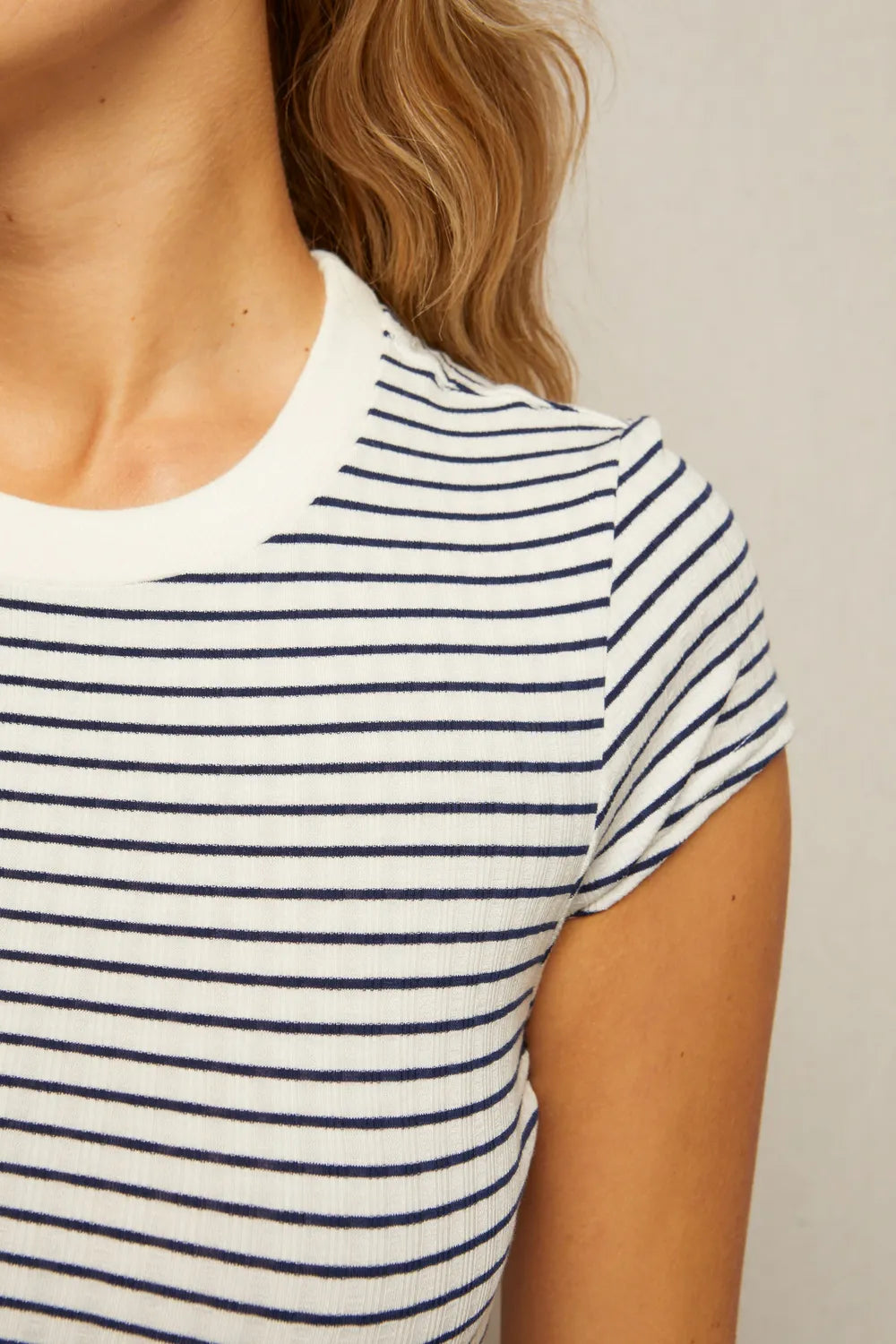 navy_white_stripe